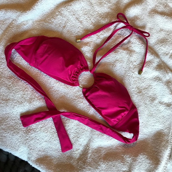 Bikini - Picture 2 of 7